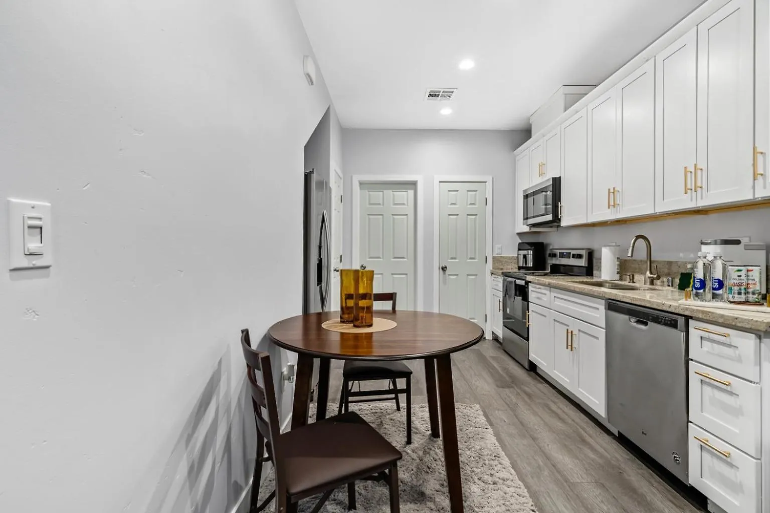 Cozy 2Bdr, 1Br Home Near Downtown Sacramento